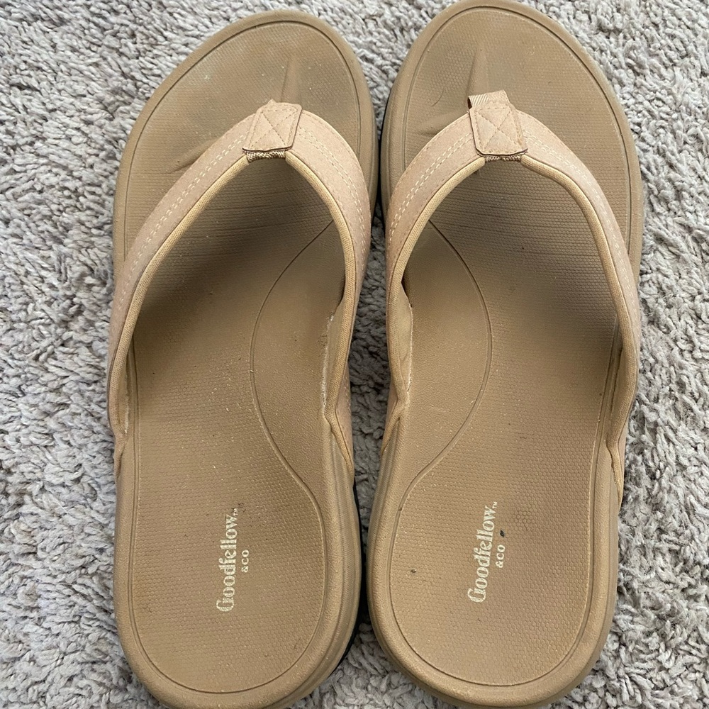 Goodfellow & Co Tan Men's Flip-Flops